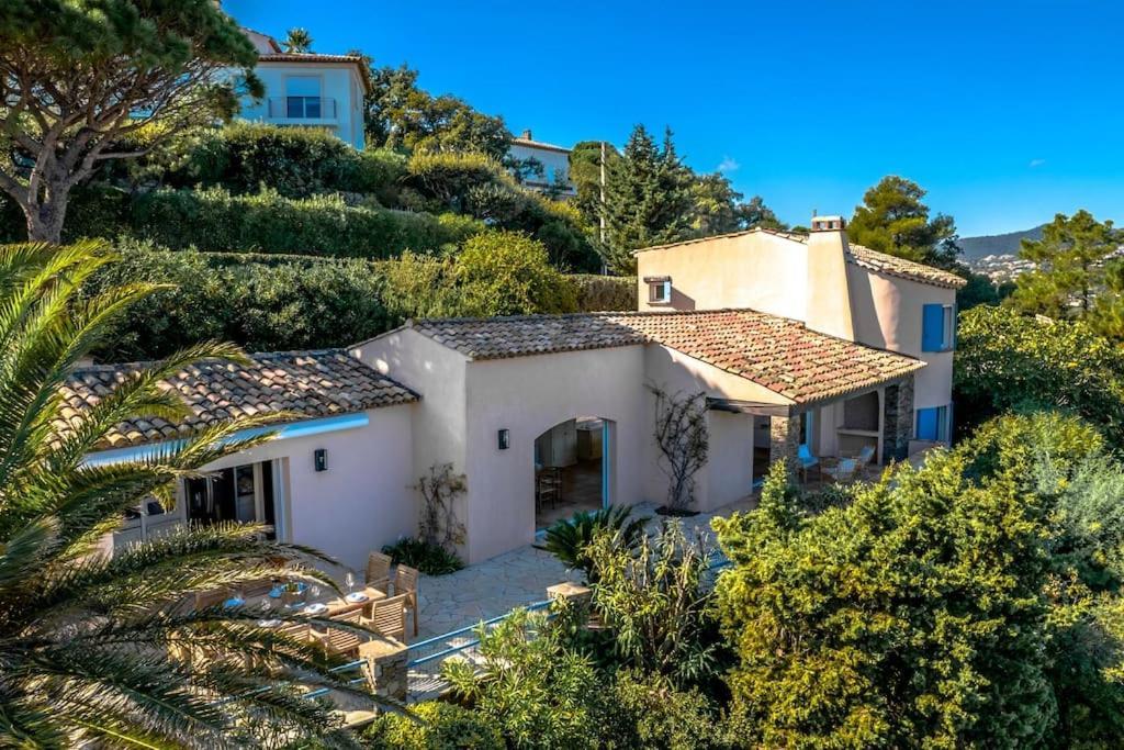 Superbe Villa, Incroyable Vue Mer, Piscine Chauffee, Climatisee Sainte-Maxime Luaran gambar