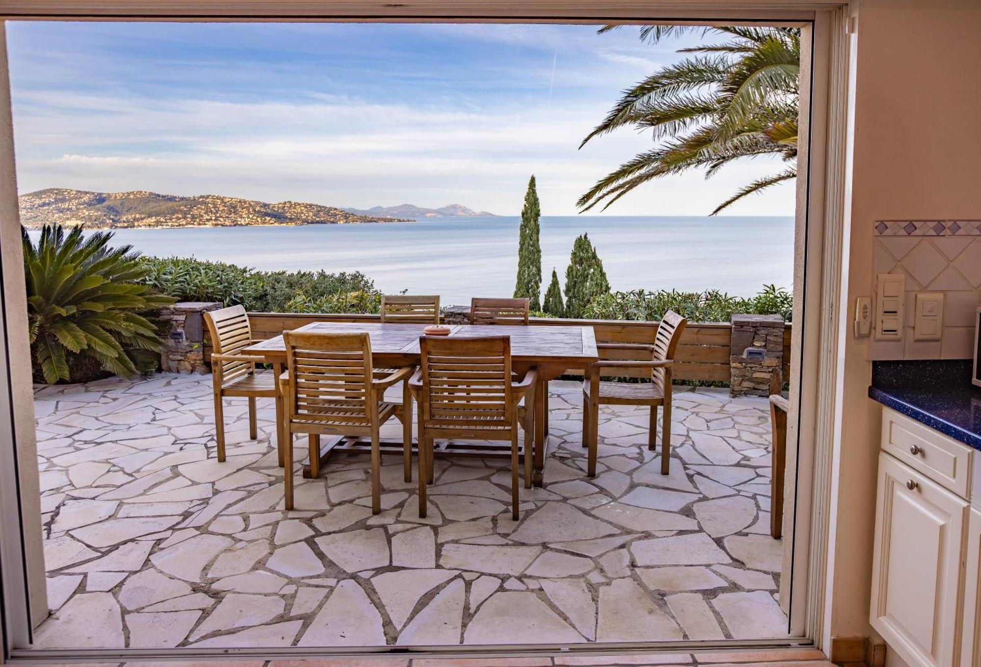 Superbe Villa, Incroyable Vue Mer, Piscine Chauffee, Climatisee Sainte-Maxime Luaran gambar