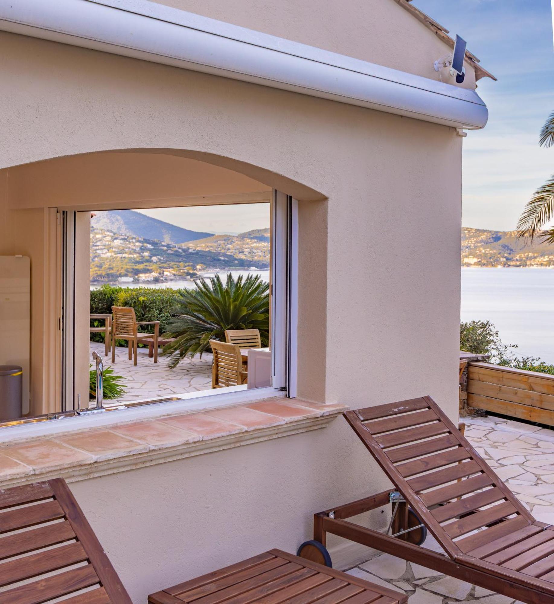 Superbe Villa, Incroyable Vue Mer, Piscine Chauffee, Climatisee Sainte-Maxime Luaran gambar
