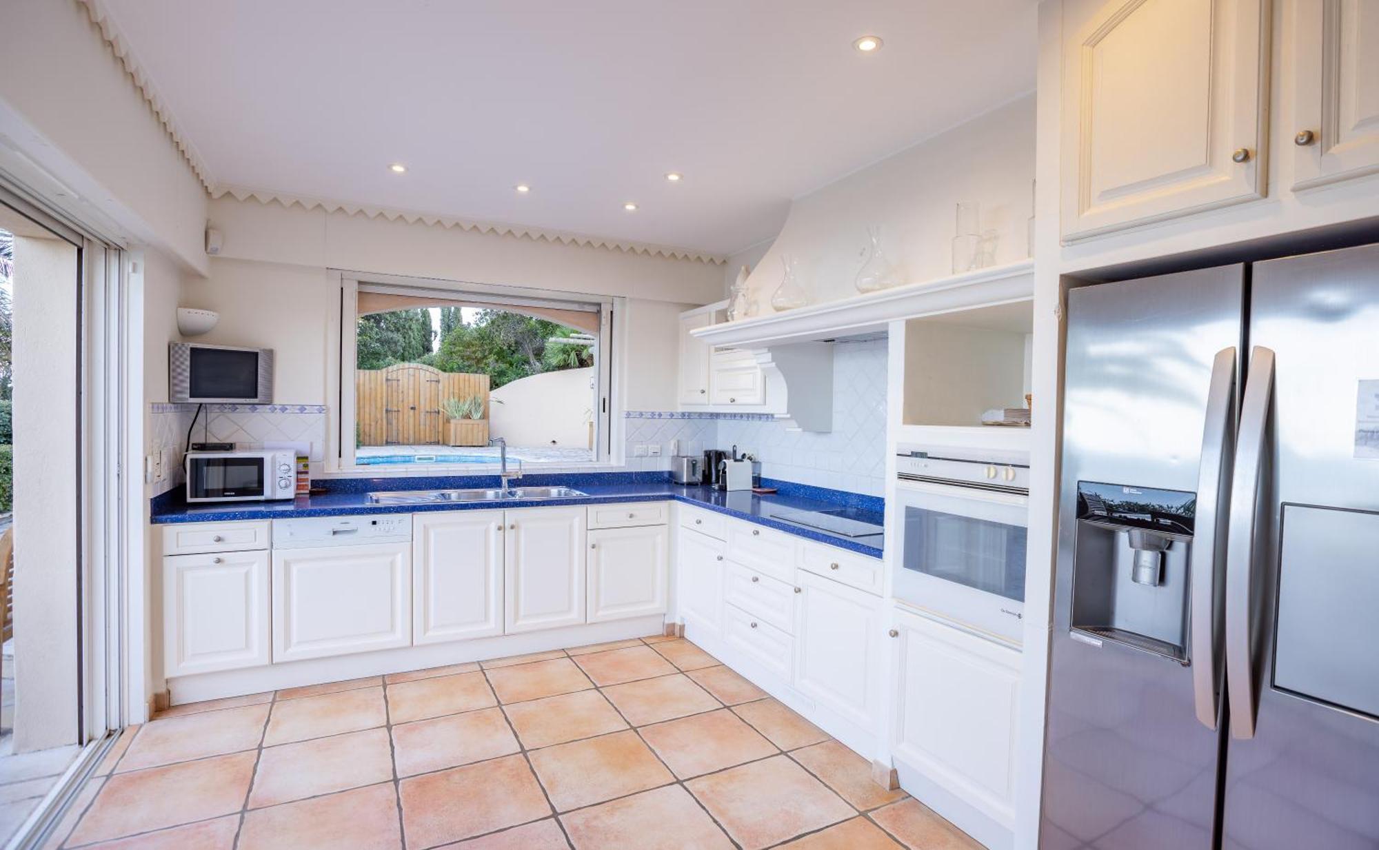 Superbe Villa, Incroyable Vue Mer, Piscine Chauffee, Climatisee Sainte-Maxime Luaran gambar